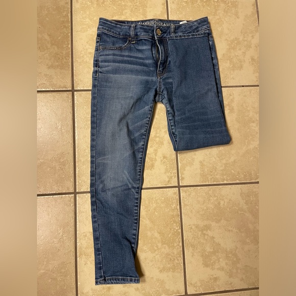American Eagle hi rise jegging crop size 4 - Picture 2 of 3